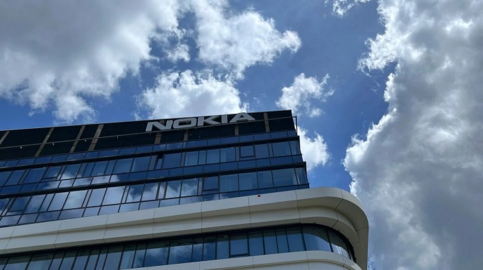 Nokia unveils wibree wireless technology