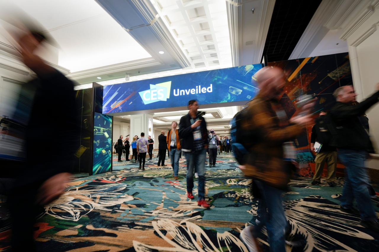 Gates details vision of seamless computing at ces