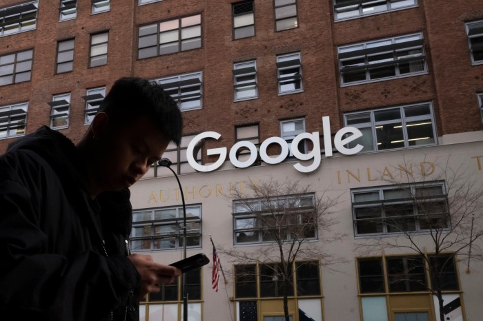 Antitrust times dominance regulators focusing industry nyt drafted department being calif charges said Google playing for high stakes in fight with feds