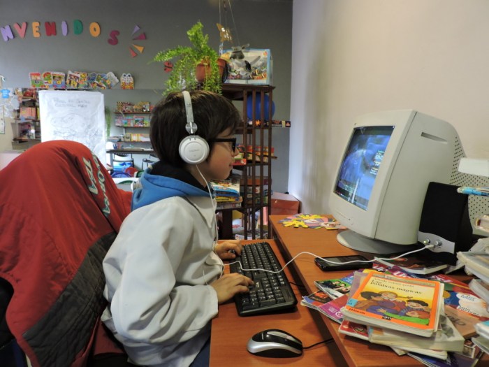 Divide bridging latinos mamiverse