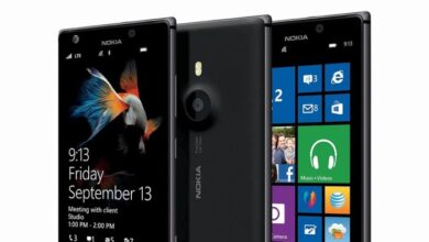 Microsofts mobile 6 makes an early debut