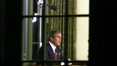 Bush cites iraqi bloggers positive war reports