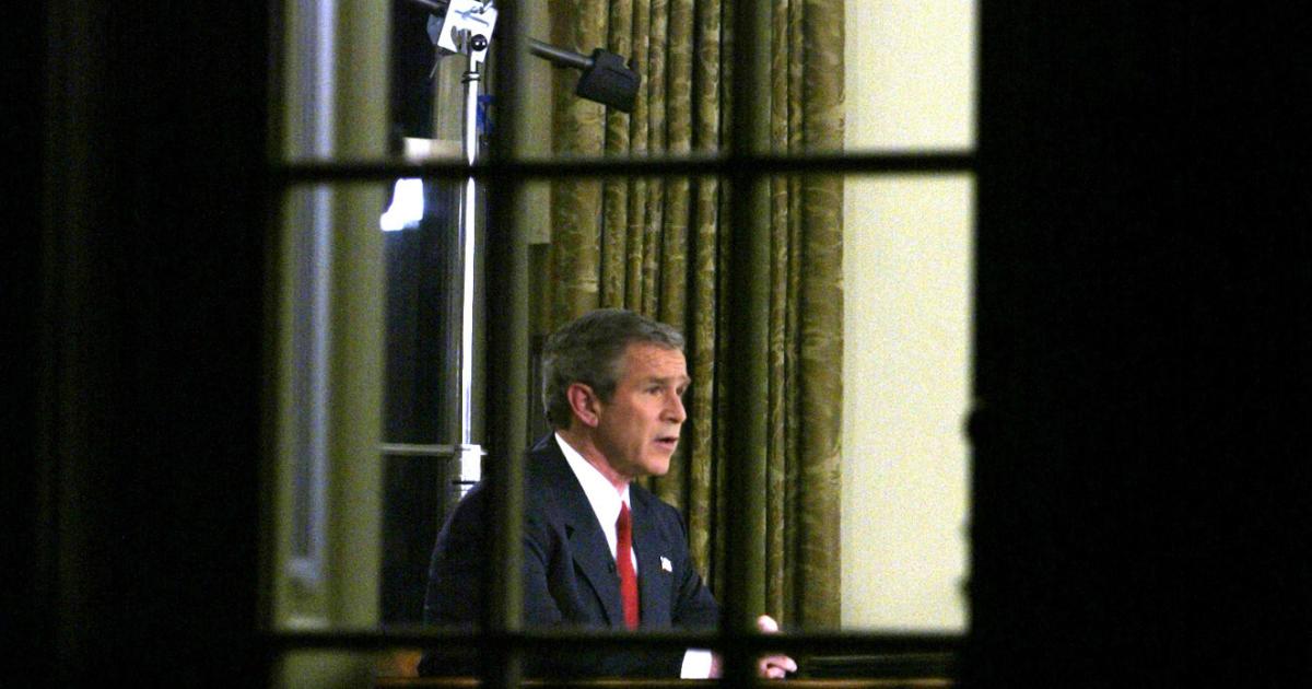 Bush cites iraqi bloggers positive war reports