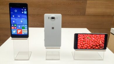 Microsoft ratchets up mobile offensive