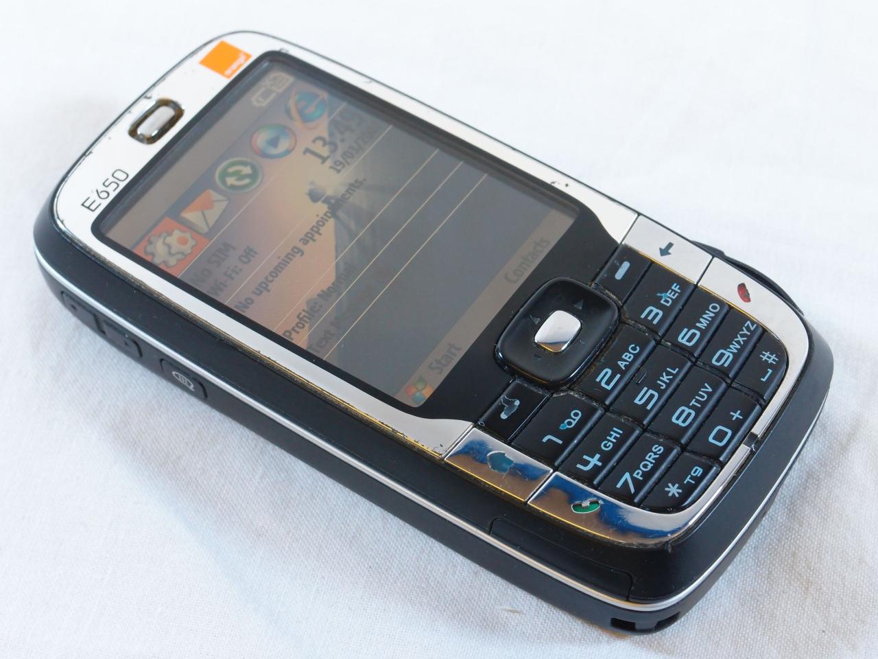 Orange announces new microsoft based spv e200 smartphone